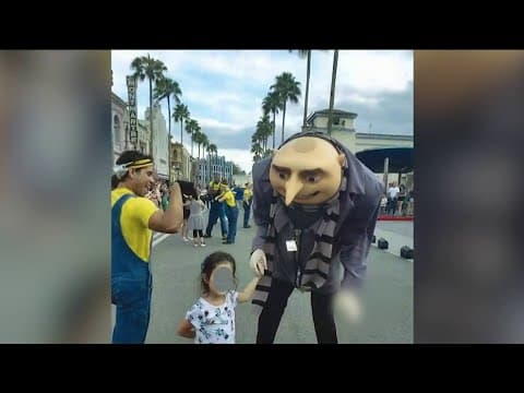 OK 手勢別亂比，小心惹禍上身！環球影城因員工使用白人至上的 OK 手勢遭起訴！（Families sue Universal Orlando after actor made white-power ‘OK’ gesture posing with girls）