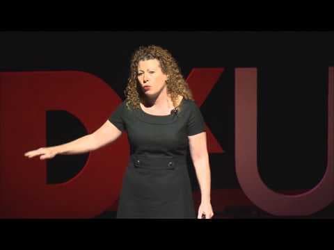 【TED】即將失傳的語言的未來 (Back to the Future of Endangered Languages | Colleen Fitzgerald | TEDxUTA)