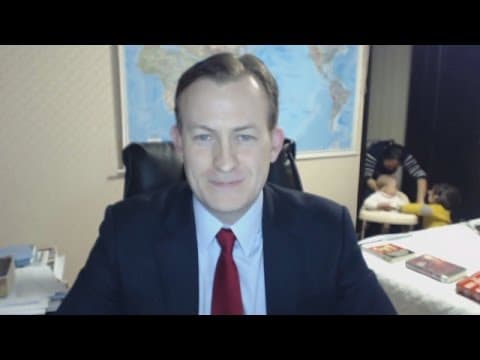 【艾倫秀】超爆笑！艾倫點評全球爆紅的小孩亂入BBC直播影片！(中英字幕) (Ellen Dissects the Kid-Interrupted BBC Interview)